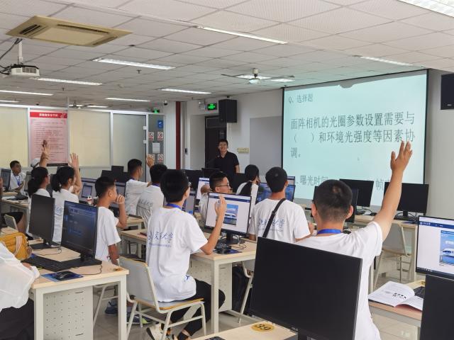 澳门六合彩资料论坛